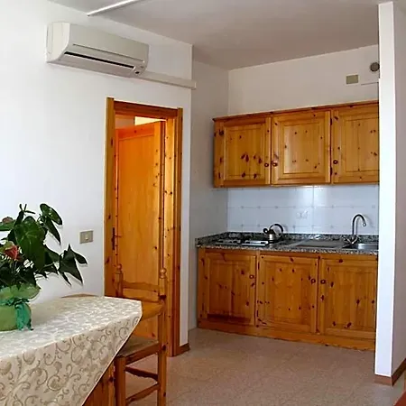 Apart-hotel Gardenia 3*